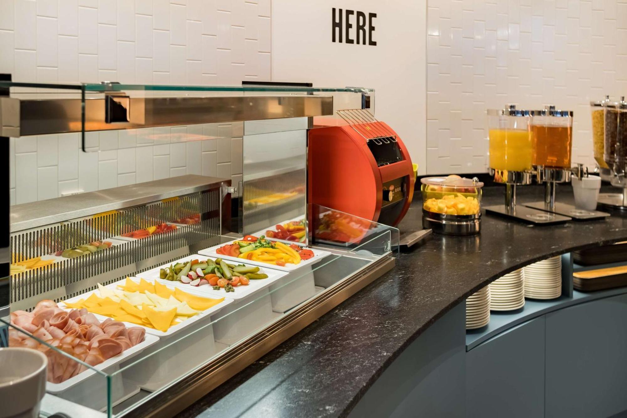Hampton By Hilton Riga Airport 호텔 Mārupe 외부 사진
