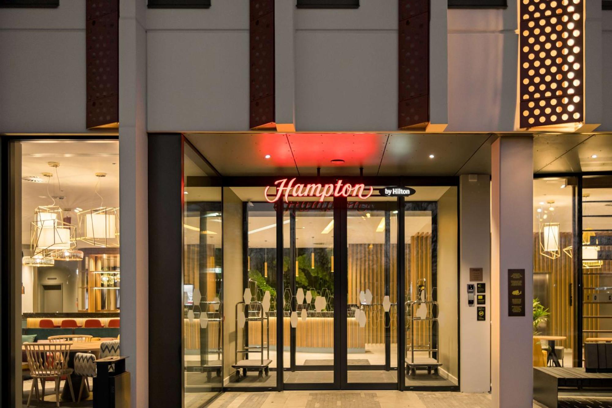 Hampton By Hilton Riga Airport 호텔 외부 사진