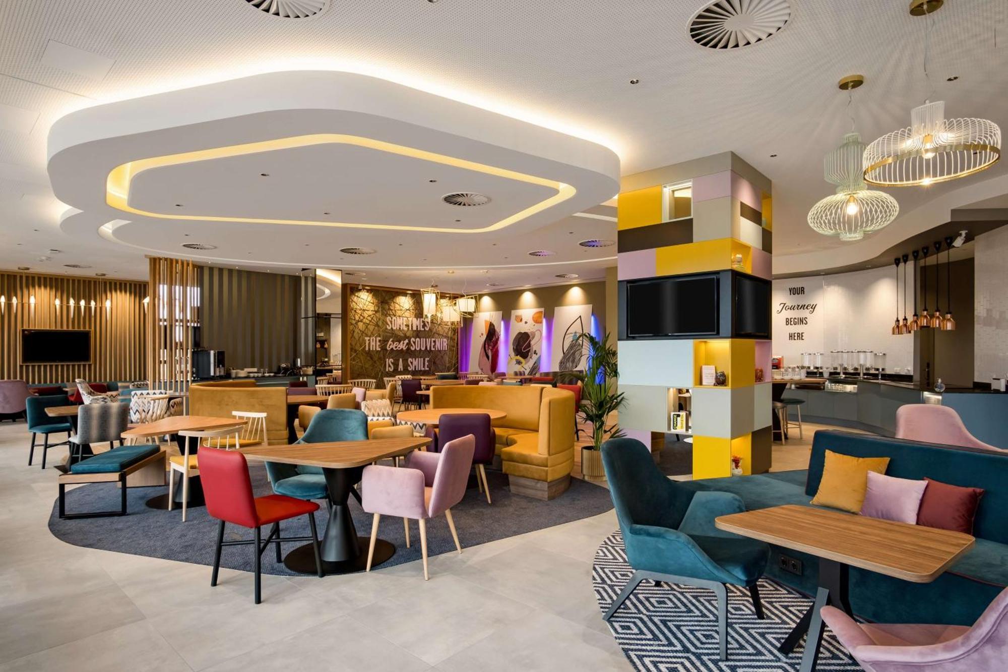 Hampton By Hilton Riga Airport 호텔 외부 사진